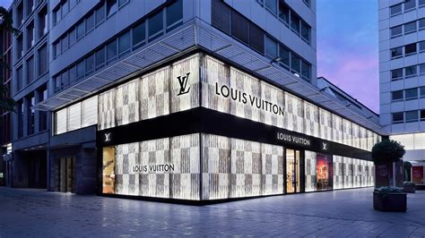 louis vuitton düsseldorf flughafen|louis vuitton in germany.